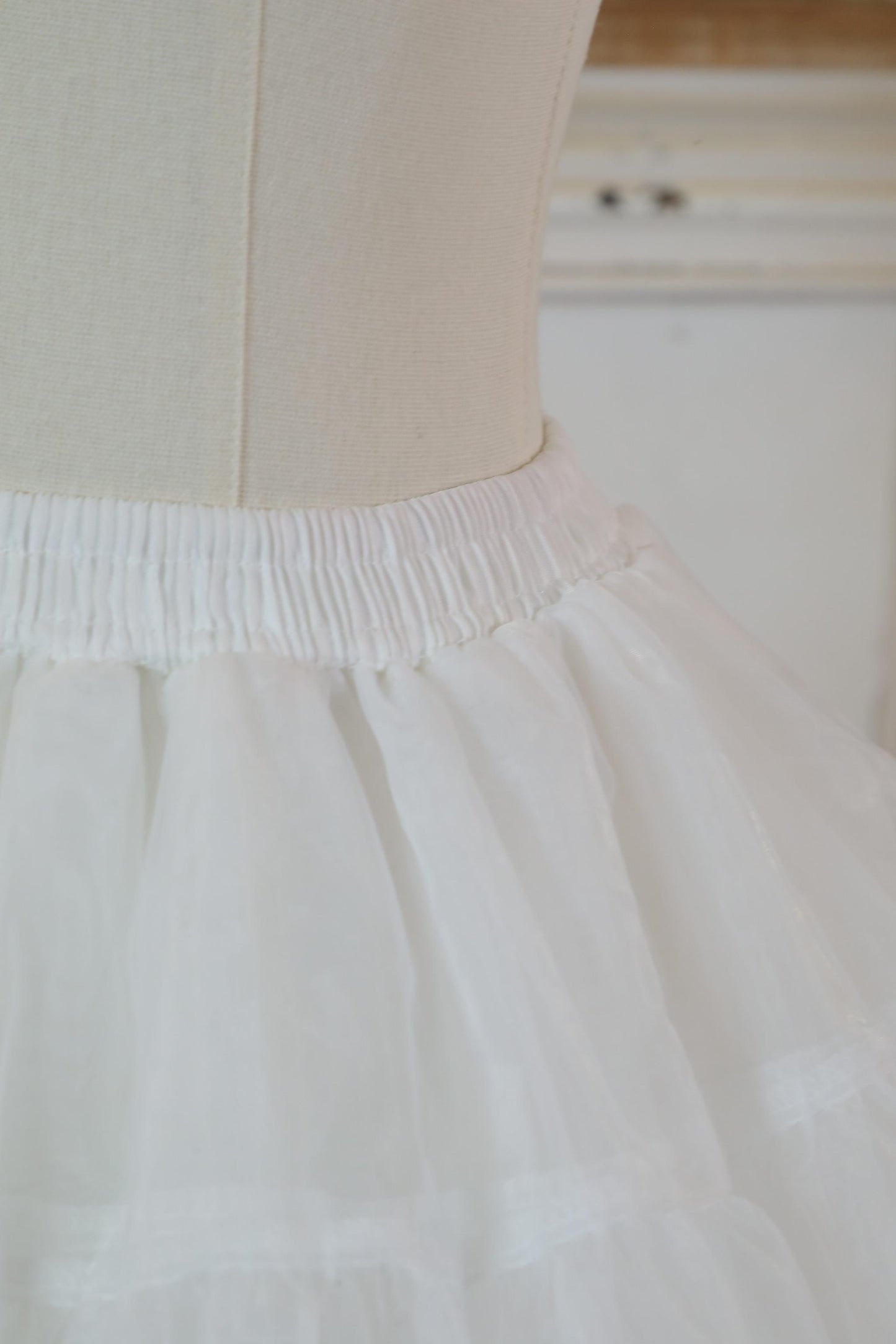 Noloria - 17.7" (45 cm) Organza Lolita Puffy White Petticoat 43720:784190
